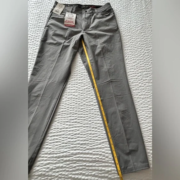 Women’s Wrangler All Terrain Gear Water resistant skinny mid rise pants 10 Tall - Picture 6 of 12